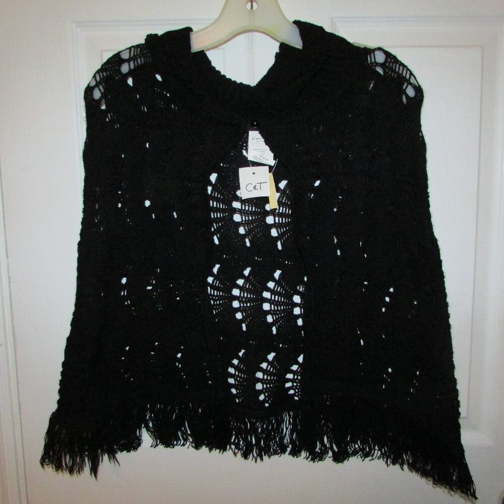 RAMPAGE Crochet Fringed Poncho - NEW